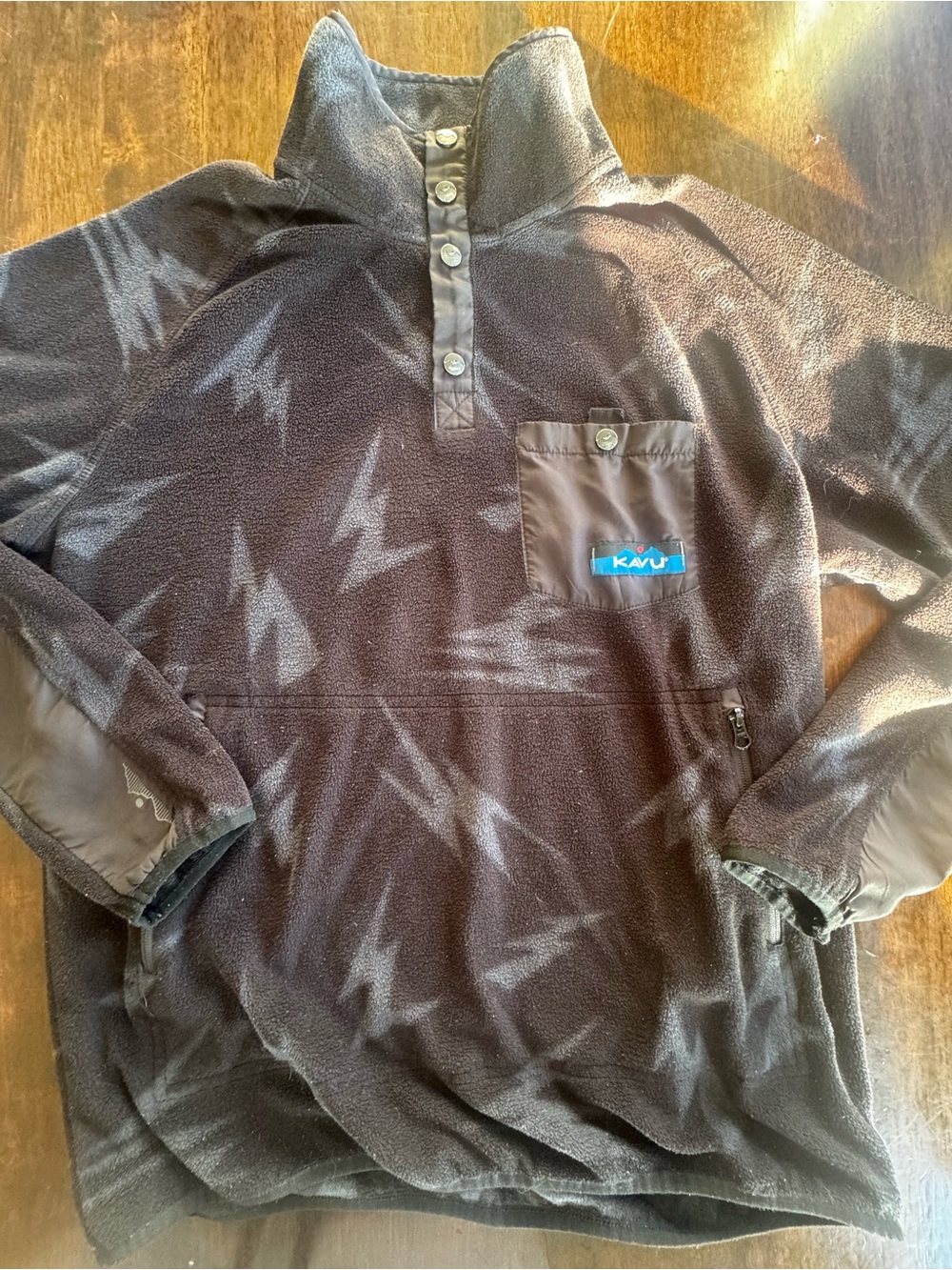 KAVU Men's Teannaway fleece pullover in a size men’s medium